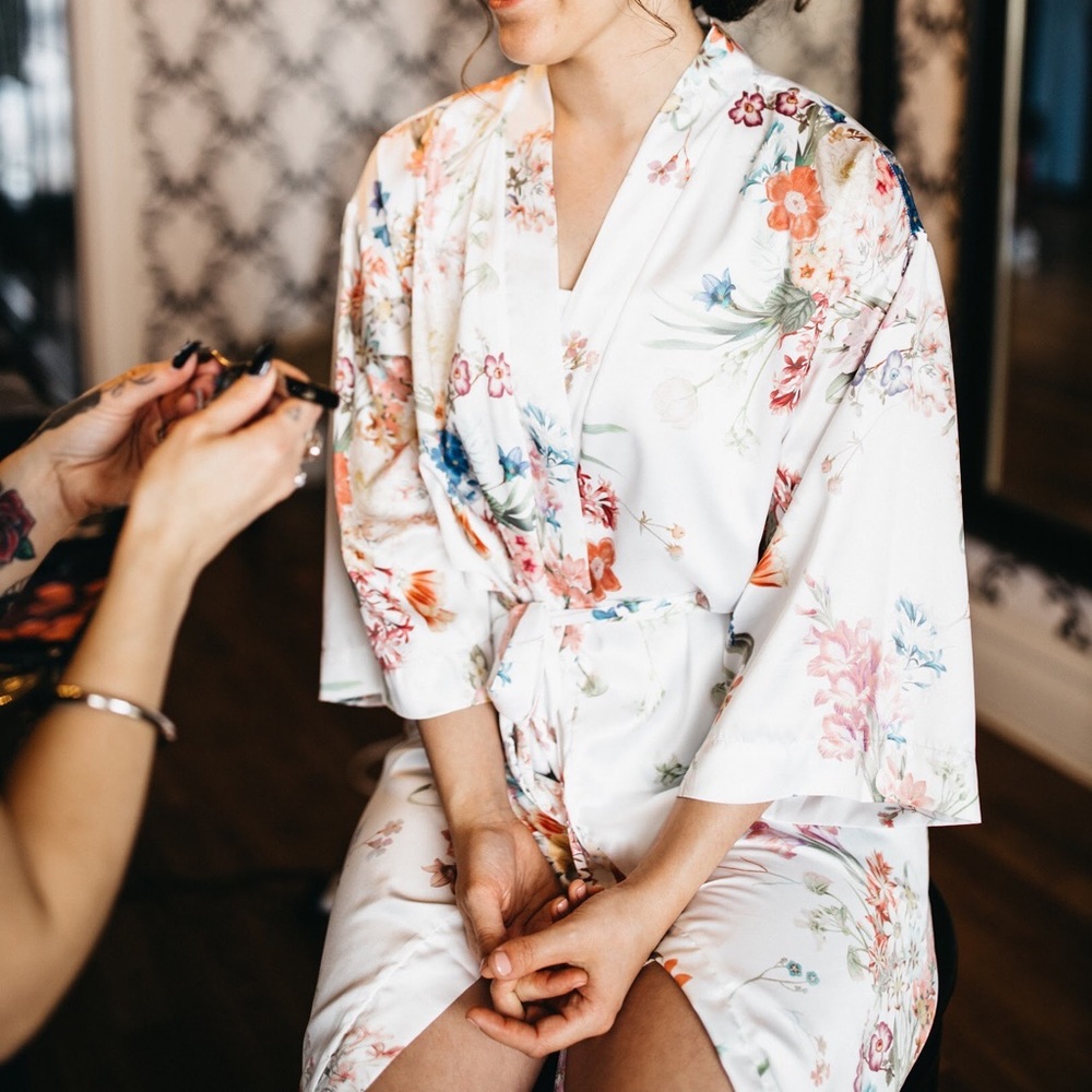 BHLDN Floral Robe/Kimono Size M/L